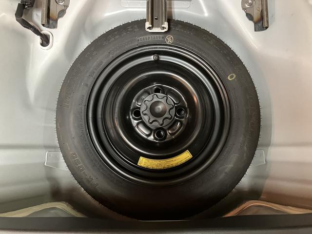 ムーヴＸ　ＶＳ／１年間走行距離無制限保証／認定中古車／シートリフタ１年間走行距離無制限保証　マニュアルエアコン　ＡＵＸ端子付きＣＤ／ＭＤチューナー　ＭＯＭＯ社製革巻きステアリング　チルトステアリング　運転席シートリフター　キーフリー　トップシェイドガラス（大阪府）の中古車