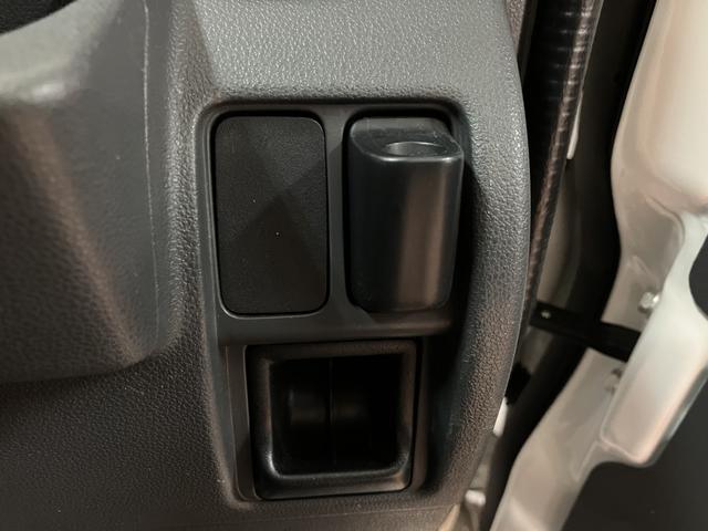 ハイゼットカーゴスペシャル／１年間走行距離無制限保証／車検整備付／認定中古車１年間走行距離無制限保証　車検整備付　純正フルセグナビ　ＥＴＣ　ハイルーフ　両席エアバック　両側スライドドア　ハロゲンヘッドライト　パワードアロック（大阪府）の中古車