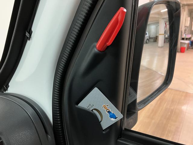 ハイゼットカーゴスペシャル／１年間走行距離無制限保証／車検整備付／認定中古車１年間走行距離無制限保証　車検整備付　純正フルセグナビ　ＥＴＣ　ハイルーフ　両席エアバック　両側スライドドア　ハロゲンヘッドライト　パワードアロック（大阪府）の中古車