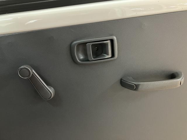 ハイゼットカーゴスペシャル／１年間走行距離無制限保証／車検整備付／認定中古車１年間走行距離無制限保証　車検整備付　純正フルセグナビ　ＥＴＣ　ハイルーフ　両席エアバック　両側スライドドア　ハロゲンヘッドライト　パワードアロック（大阪府）の中古車