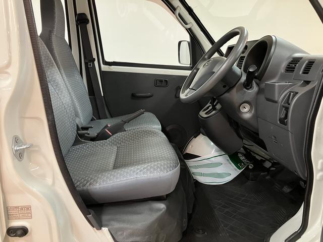 ハイゼットカーゴスペシャル／１年間走行距離無制限保証／車検整備付／認定中古車１年間走行距離無制限保証　車検整備付　純正フルセグナビ　ＥＴＣ　ハイルーフ　両席エアバック　両側スライドドア　ハロゲンヘッドライト　パワードアロック（大阪府）の中古車