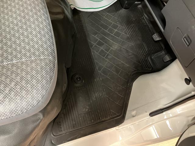 ハイゼットカーゴスペシャル／１年間走行距離無制限保証／車検整備付／認定中古車１年間走行距離無制限保証　車検整備付　純正フルセグナビ　ＥＴＣ　ハイルーフ　両席エアバック　両側スライドドア　ハロゲンヘッドライト　パワードアロック（大阪府）の中古車