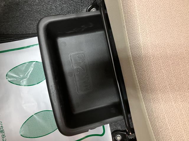 ムーヴＸ／認定中古車／１年間走行距離無制限保証／車検整備付／ＡＵＸ１年間走行距離無制限保証　車検整備付　純正フルセグナビ　革巻きステアリング　オートエアコン　キーフリーシステム　アイドルストップ機能　１４インチアルミホイール　ハロゲンヘッドライト（大阪府）の中古車