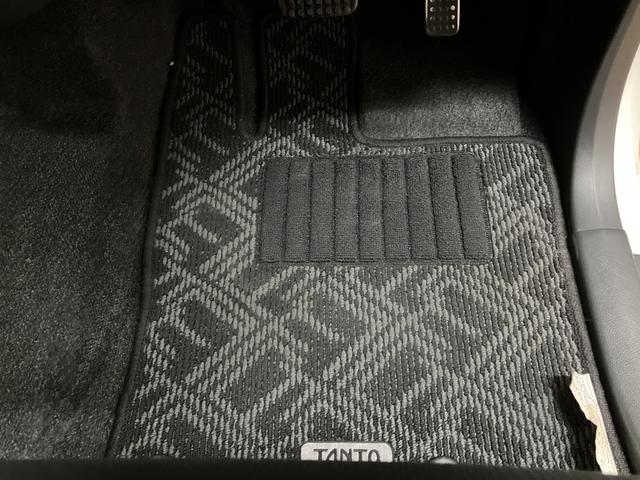 タントカスタムRS/1年保証/ナビ/バックカメラ/ETC/キーフリ1年間走行距離無制限保証 車検整備付 フルセグナビ バックカメラ ETC オートエアコン MOMO社製革巻きステアリング キーフリー 左側パワースライドドア トップシェイドガラス 15インチアルミ(大阪府)の中古車