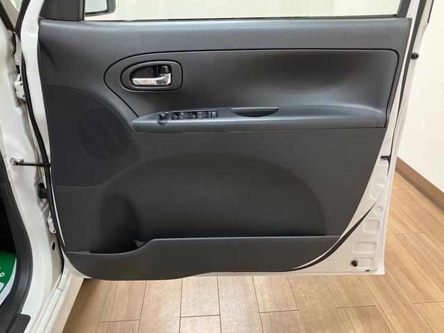 タントカスタムRS/1年保証/ナビ/バックカメラ/ETC/キーフリ1年間走行距離無制限保証 車検整備付 フルセグナビ バックカメラ ETC オートエアコン MOMO社製革巻きステアリング キーフリー 左側パワースライドドア トップシェイドガラス 15インチアルミ(大阪府)の中古車