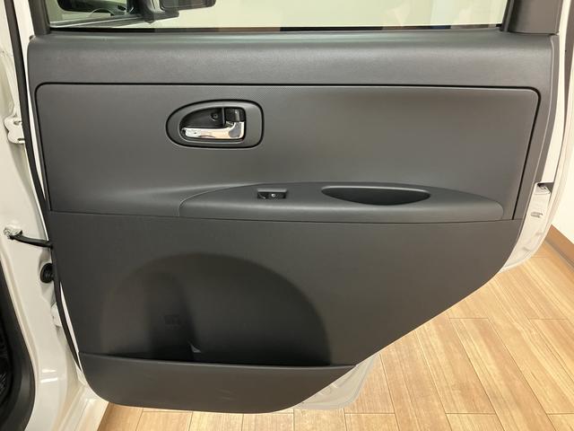 タントカスタムRS/1年保証/ナビ/バックカメラ/ETC/キーフリ1年間走行距離無制限保証 車検整備付 フルセグナビ バックカメラ ETC オートエアコン MOMO社製革巻きステアリング キーフリー 左側パワースライドドア トップシェイドガラス 15インチアルミ(大阪府)の中古車