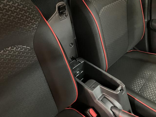 ロッキーＧ／サポカーＳワイド適合／１年保証／ＡＣＣ／ＬＫＣ／ＥＴＣ１年間走行距離無制限保証　９インチナビ　バックカメラ　ナビ連動前後ドラレコ　ＡＣＣ　ＬＫＣ　キーフリー　前後コーナーセンサー　フロントシートヒーター　１７インチアルミホイール　オートライト（大阪府）の中古車