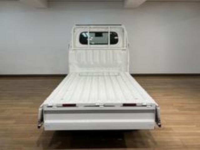 ハイゼットトラックスタンダード/サポカーSワイド適合/1年保証/車検整備付1年間走行距離無制限保証 車検整備付 AM/FMラジオ パワーステアリング エアコン 前後コーナーセンサー アイドルストップ機能 オートライト 3方開 ガードフレームプロテクター(大阪府)の中古車