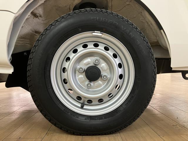 ハイゼットトラックスタンダード/サポカーSワイド適合/1年保証/車検整備付1年間走行距離無制限保証 車検整備付 AM/FMラジオ パワーステアリング エアコン 前後コーナーセンサー アイドルストップ機能 オートライト 3方開 ガードフレームプロテクター(大阪府)の中古車