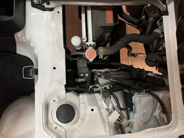 ハイゼットトラックスタンダード/サポカーSワイド適合/1年保証/車検整備付1年間走行距離無制限保証 車検整備付 AM/FMラジオ パワーステアリング エアコン 前後コーナーセンサー アイドルストップ機能 オートライト 3方開 ガードフレームプロテクター(大阪府)の中古車