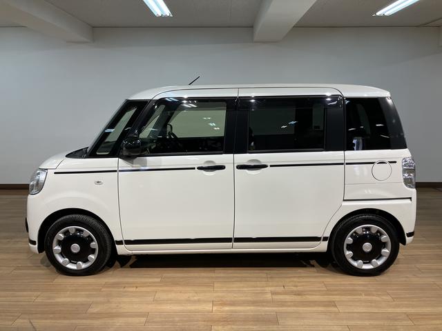 ムーヴキャンバスGブラックアクセントVS SAIII/ナビ/Pカメラ/ETCサポカーSワイド適合 車検整備付 1年間走行距離無制限保証 8インチフルセグナビ パノラマカメラ ナビ連動前後ドラレコ ETC キーフリー 革巻きステアリング 両側パワースライドドア オートライト(大阪府)の中古車