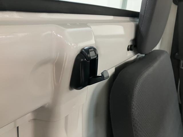 ハイゼットトラックスタンダード/認定中古車/1年間走行距離無制限保証/車検整備車検整備付 エアコン パワーステアリング 3方開 ハロゲンヘッドライト AMラジオ 4速オートマチック車 1年間走行距離無制限保証(大阪府)の中古車