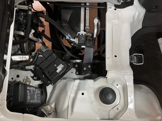 ハイゼットトラックスタンダード/認定中古車/1年間走行距離無制限保証/車検整備車検整備付 エアコン パワーステアリング 3方開 ハロゲンヘッドライト AMラジオ 4速オートマチック車 1年間走行距離無制限保証(大阪府)の中古車