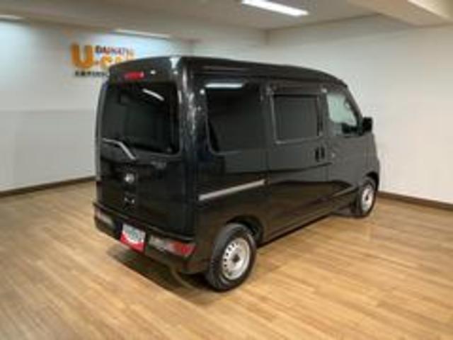 ハイゼットカーゴデラックスSAIII/認定中古車/LEDヘッド/1年保証サポカーSワイド適合 1年間走行距離無制限保証 キーレスエントリー オートライト LEDヘッドライト・フォグランプ アイドルストップ機能 オーバーヘッドシェルフ リヤコーナーセンサー(大阪府)の中古車