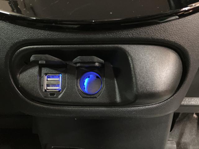 タントカスタムＲＳ／認定中古車／１年保証／ナビ／ＬＥＤヘッドライト１年間走行距離無制限保証　ワンセグナビ　ＵＳＢ　両側パワースライドドア　革巻ステアリング　キーフリー　アイドルストップ機能　オートライト　ＬＥＤヘッドライト　フロントフォグランプ　１５インチアルミ（大阪府）の中古車