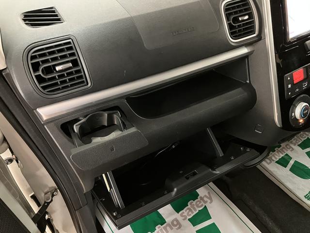 タントカスタムＲＳ／認定中古車／１年保証／ナビ／ＬＥＤヘッドライト１年間走行距離無制限保証　ワンセグナビ　ＵＳＢ　両側パワースライドドア　革巻ステアリング　キーフリー　アイドルストップ機能　オートライト　ＬＥＤヘッドライト　フロントフォグランプ　１５インチアルミ（大阪府）の中古車