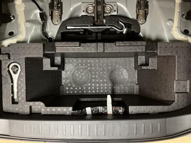 ムーヴカスタム　ＲＳ／１年保証／車検整備渡し／ナビ／ＥＴＣ／ＵＳＢ１年間走行距離無制限保証　車検整備渡し　社外ワンセグナビ　ＥＴＣ　ＭＯＭＯ社製革巻きステアリング　オートライト　ＬＥＤヘッドライト　Ｆフォグランプ　キーフリー　トップシェイドガラス　１５インチアルミ（大阪府）の中古車