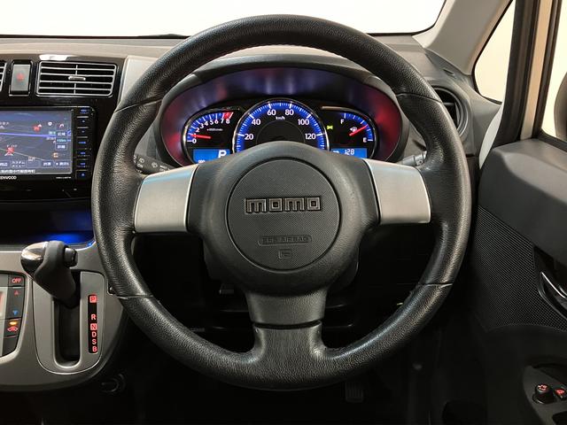 ムーヴカスタム　ＲＳ／１年保証／車検整備渡し／ナビ／ＥＴＣ／ＵＳＢ１年間走行距離無制限保証　車検整備渡し　社外ワンセグナビ　ＥＴＣ　ＭＯＭＯ社製革巻きステアリング　オートライト　ＬＥＤヘッドライト　Ｆフォグランプ　キーフリー　トップシェイドガラス　１５インチアルミ（大阪府）の中古車