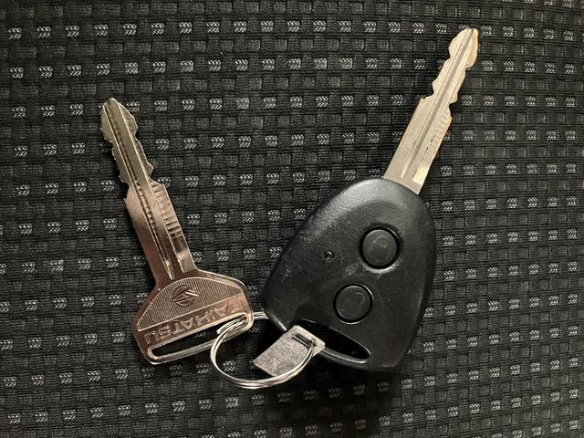 ハイゼットカーゴDX/認定中古車/1年保証/社外Fドラレコ/前席Pウインドウ1年間走行距離無制限保証 車検整備渡し 社外ナビ 社外フロントドラレコ ETC アイドリングストップ機能 オーバーヘッドシェルフ フロントパワーウインドウ キーレスエントリー ハロゲンヘッドライト(大阪府)の中古車