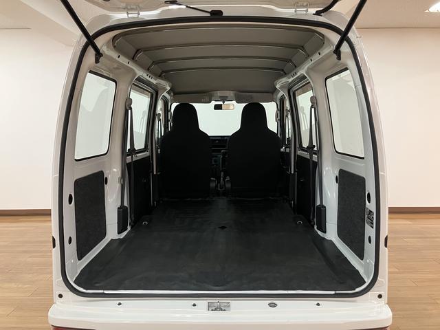ハイゼットカーゴスペシャルクリーン／認定中古車／１年保証／車検整備渡し／認定中古車　１年間走行距離無制限保証　車検整備渡し　ＡＭ／ＦＭラジオ　エアコン　パワーステアリング　パワードアロック　４速オートマチック車　ハイルーフ（大阪府）の中古車