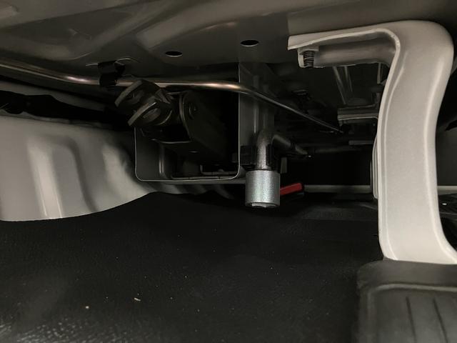 ハイゼットカーゴスペシャルクリーン／認定中古車／１年保証／車検整備渡し／認定中古車　１年間走行距離無制限保証　車検整備渡し　ＡＭ／ＦＭラジオ　エアコン　パワーステアリング　パワードアロック　４速オートマチック車　ハイルーフ（大阪府）の中古車