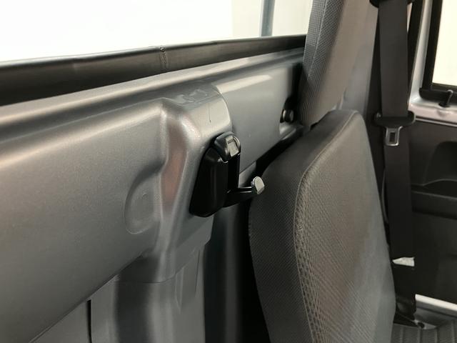 ハイゼットトラックハイルーフＳＡIIIｔ／認定中古車／１年保証／３方開／４ＡＴ衝突回避支援ブレーキ　先行車発進お知らせ機能　車線逸脱警報　横滑り防止装置　１年間走行距離無制限保証　３方開　４速オートマチック車　ハイルーフ　エアコン　パワーステアリング　ゲートプロテクター（大阪府）の中古車