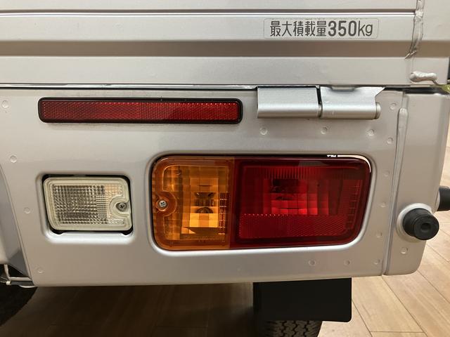 ハイゼットトラックハイルーフＳＡIIIｔ／認定中古車／１年保証／３方開／４ＡＴ衝突回避支援ブレーキ　先行車発進お知らせ機能　車線逸脱警報　横滑り防止装置　１年間走行距離無制限保証　３方開　４速オートマチック車　ハイルーフ　エアコン　パワーステアリング　ゲートプロテクター（大阪府）の中古車