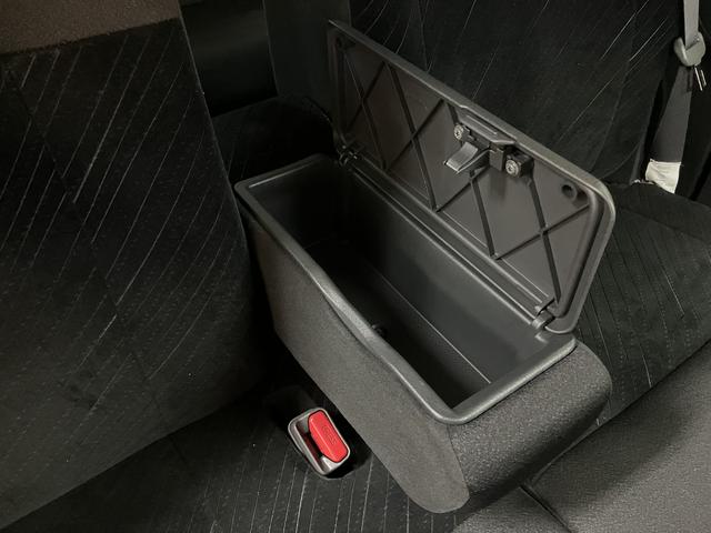 タントカスタムRS/認定中古車/1年保証/ナビ/横滑り防止装置1年間走行距離無制限保証 車検整備渡し フルセグナビ 両側電動スライドドア キーフリー 革巻ステアリング トップシェイドガラス オートライト 15インチアルミ LEDヘッドライト 横滑り防止装置(大阪府)の中古車