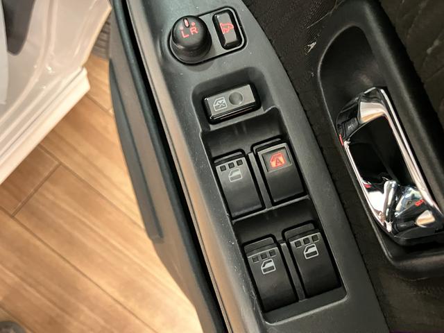 アトレーワゴンカスタムターボＲＳリミテッド　ＳＡIII／認定中古車／ＬＥＤ１年間走行距離無制限保証　車検整備お引渡し　ＣＤステレオ　ＵＳＢ　オートエアコン　左側電動スライドドア　トップシェイドガラス　キーレス　オーバーヘッドシェルフ　オートハイビーム　１３インチアルミ（大阪府）の中古車