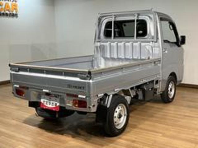ハイゼットトラックスタンダード/認定中古車/1年保証/3方開/プロテクターP付1年間走行距離無制限保証 AM・FMラジオ エアコン パワーステアリング 4速オートマチック車 3方開 テールゲートチェーン プロテクターパック付(大阪府)の中古車