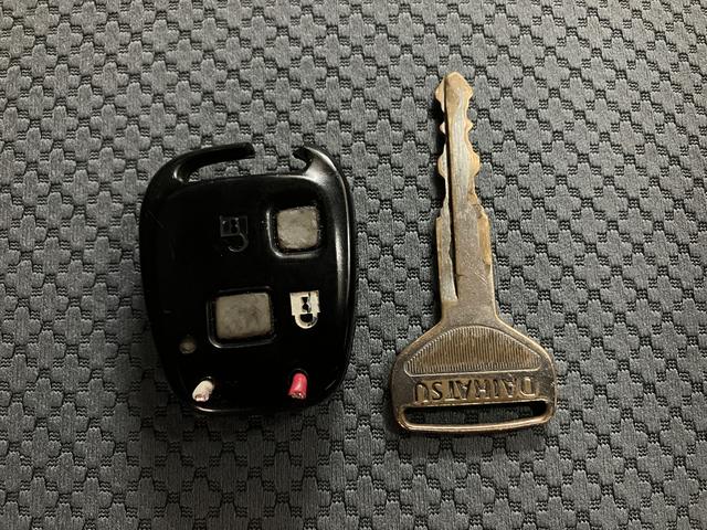ハイゼットカーゴDX/認定中古車/1年保証/車検整備付/ナビ/バックカメラ1年間走行距離無制限保証 車検整備付 純正ワンセグナビ バックカメラ ETC 社外ルムミラー型前後ドライブレコーダー フロントパワーウインドウ パワードアロック オーバーヘッドシェルフ(大阪府)の中古車