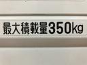 ５速マニュアルミッション　１年間走行距離無制限保証　オーディオレス車　ＥＴＣ　エアコン　パワーステアリング　３方開　ハロゲンヘッドライト（大阪府）の中古車