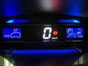 １年間走行距離無制限保証　ＡＵＸ端子付ＣＤステレオ　キーレスエントリー　エアコン　パワーステアリング　電動格納式ドアミラー　アイドリングストップ機能　スモークガラス　１４インチフルホイールキャップ（大阪府）の中古車