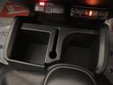 新車保証継承　４ＷＤ　純正ナビ　バックカメラ　ナビ連動前後ドラレコ　オートライト　ＥＴＣ　電動格納式ドアミラー　キーフリー　デフロック　スマートインナーミラー　前後コーナーセンサー　工具箱　３方開（大阪府）の中古車