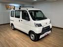 新車保証継承　車検整備付　ルーフキャリア　ＵＳＢ／ＣＤチューナー　オートライト　オートハイビーム　エコアイドル　ＥＴＣ　オーバーヘッドシェルフ　トップシェイドガラス　ＬＥＤヘッドライト（大阪府）の中古車