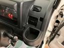 １年間走行距離無制限保証　ＡＭ／ＦＭラジオ　エアコン　パワーステアリング　パワーウインドウ　キーレスエントリー　オートライト　ＥＴＣ　３方開　ゲートプロテクター　ガードフレームプロテクター　４速ＡＴ（大阪府）の中古車