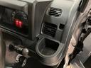 ＡＵＸ端子付ＣＤステレオ　エアコン　パワステ　パワーウインドウ　社外ＥＴＣ　キーレスエントリー　４ＷＤ　ゲートプロテクター　荷台ゴムマット　テールゲートチェーン　スモークガラス　荷台作業灯　荷台鉄板張（大阪府）の中古車