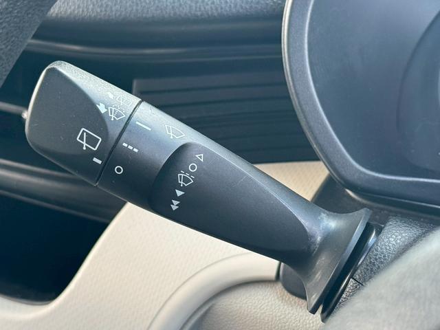 ムーヴＬ　ＳＡIII走行無制限１年保証　衝突被害軽減システム　横滑り防止装置　ＣＤ　ラジオ　ＡＵＸ　キーレスエントリー　オートマチックハイビーム　電動格納ドアミラー　アイドリングストップ　アクセサリーソケット（兵庫県）の中古車