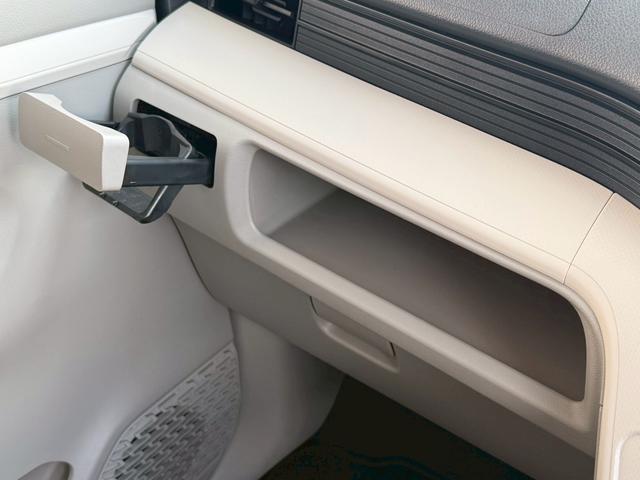 ムーヴＬ　ＳＡIII走行無制限１年保証　衝突被害軽減システム　横滑り防止装置　ＣＤ　ラジオ　ＡＵＸ　キーレスエントリー　オートマチックハイビーム　電動格納ドアミラー　アイドリングストップ　アクセサリーソケット（兵庫県）の中古車