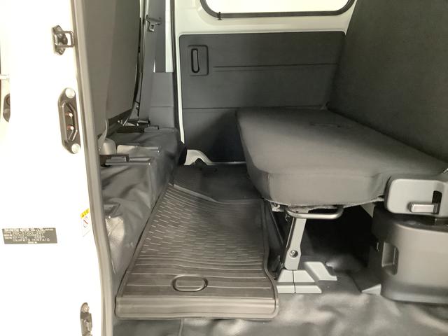 ハイゼットカーゴＤＸ　雹害車両　ワンオーナー　ＣＶＴ車　前後コーナーセンサー雹害車両　１年保証　ワンオーナー　ＣＶＴ　前後コーナーセンサー　オートマチックハイビーム　キーレスエントリー　横滑り防止装置　オートライト　ヘッドライトレベライザー　パワーウィンドウ　ラジオ（兵庫県）の中古車
