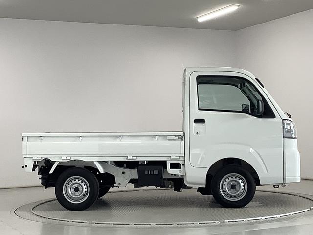 ハイゼットトラックスタンダード　４ＷＤ　５ＭＴ　前後コーナーセンサー　ラジオ走行無制限１年保証　前後コーナーセンサー　４ＷＤ　ＭＴ車　３方開　アイドリングストップ　横滑り防止装置　オートライト　ヘッドライトレベライザー　アクセサリーソケット　スペアタイヤ　ラジオ（兵庫県）の中古車