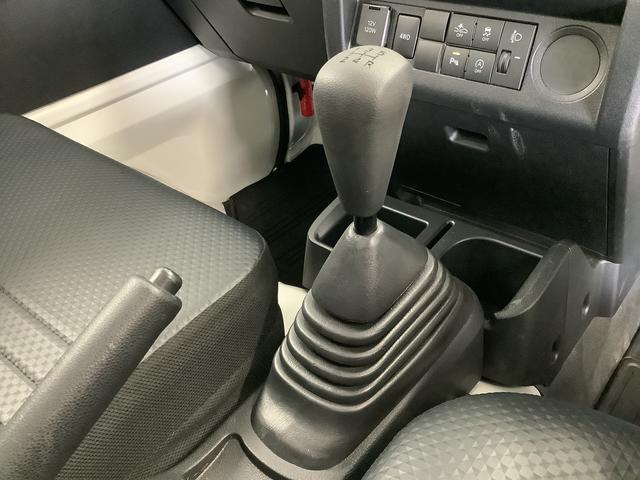 ハイゼットトラックスタンダード　４ＷＤ　５ＭＴ　前後コーナーセンサー　ラジオ走行無制限１年保証　前後コーナーセンサー　４ＷＤ　ＭＴ車　３方開　アイドリングストップ　横滑り防止装置　オートライト　ヘッドライトレベライザー　アクセサリーソケット　スペアタイヤ　ラジオ（兵庫県）の中古車