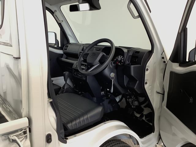 ハイゼットトラックスタンダード　４ＷＤ　５ＭＴ　前後コーナーセンサー　ラジオ走行無制限１年保証　前後コーナーセンサー　４ＷＤ　ＭＴ車　３方開　アイドリングストップ　横滑り防止装置　オートライト　ヘッドライトレベライザー　アクセサリーソケット　スペアタイヤ　ラジオ（兵庫県）の中古車