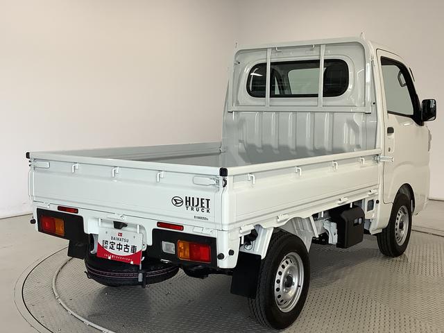 ハイゼットトラックスタンダード　４ＷＤ　５ＭＴ　前後コーナーセンサー　ラジオ走行無制限１年保証　前後コーナーセンサー　４ＷＤ　ＭＴ車　３方開　アイドリングストップ　横滑り防止装置　オートライト　ヘッドライトレベライザー　アクセサリーソケット　スペアタイヤ　ラジオ（兵庫県）の中古車