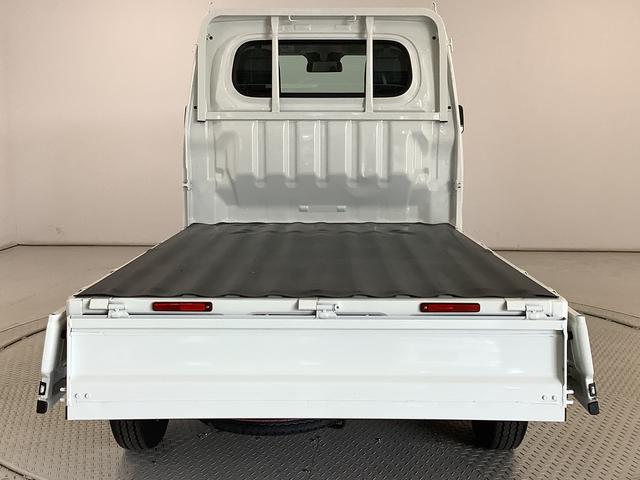 ハイゼットトラックスタンダード　４ＷＤ　５ＭＴ　前後コーナーセンサー　ラジオ走行無制限１年保証　前後コーナーセンサー　４ＷＤ　ＭＴ車　３方開　アイドリングストップ　横滑り防止装置　オートライト　ヘッドライトレベライザー　アクセサリーソケット　スペアタイヤ　ラジオ（兵庫県）の中古車