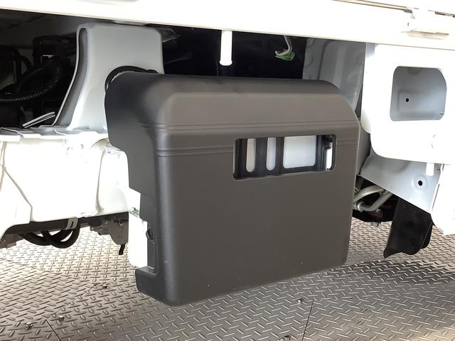 ハイゼットトラックスタンダード　４ＷＤ　５ＭＴ　前後コーナーセンサー　ラジオ走行無制限１年保証　前後コーナーセンサー　４ＷＤ　ＭＴ車　３方開　アイドリングストップ　横滑り防止装置　オートライト　ヘッドライトレベライザー　アクセサリーソケット　スペアタイヤ　ラジオ（兵庫県）の中古車