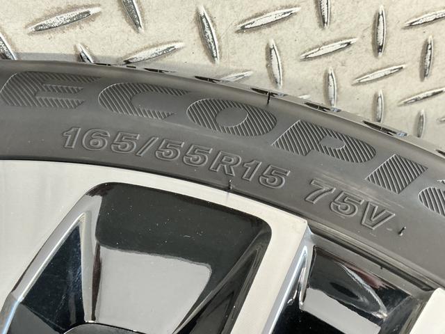 タントカスタムＲＳ　ターボ　４ＷＤ　ワンオーナー　バックカメラ１年保証　９インチディスプレイオーディオ　４ＷＤ　１オーナー　バックカメラ　両側電動スライドドア　前後コーナーセンサー　前席シートヒーター　ＵＳＢ接続　Ｂｌｕｅｔｏｏｔｈ　１５インチ純正アルミホイール（兵庫県）の中古車