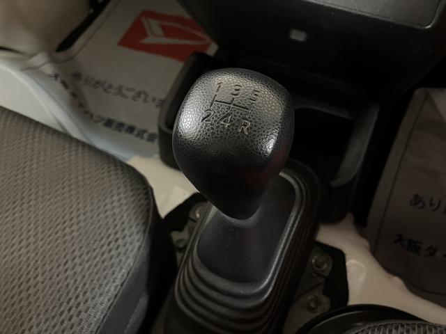 ハイゼットトラックスタンダードＳＡIIIｔ／１年保証／４ＷＤ／ＬＥＤライト／１年間距離無制限保証／衝突軽減ブレーキ／４ＷＤ／５速マニュアル／ＬＥＤヘッドライト／コーナーセンサー／横滑り防止装置／エアコン／パワーステアリング／（大阪府）の中古車
