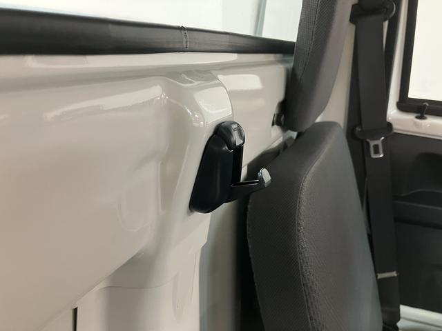 ハイゼットトラックスタンダードＳＡIIIｔ／１年保証／４ＷＤ／ＬＥＤライト／１年間距離無制限保証／衝突軽減ブレーキ／４ＷＤ／５速マニュアル／ＬＥＤヘッドライト／コーナーセンサー／横滑り防止装置／エアコン／パワーステアリング／（大阪府）の中古車