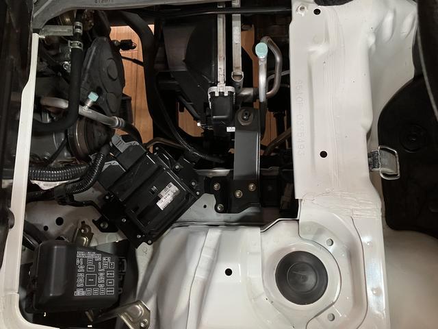 ハイゼットトラックスタンダードＳＡIIIｔ／１年保証／４ＷＤ／ＬＥＤライト／１年間距離無制限保証／衝突軽減ブレーキ／４ＷＤ／５速マニュアル／ＬＥＤヘッドライト／コーナーセンサー／横滑り防止装置／エアコン／パワーステアリング／（大阪府）の中古車